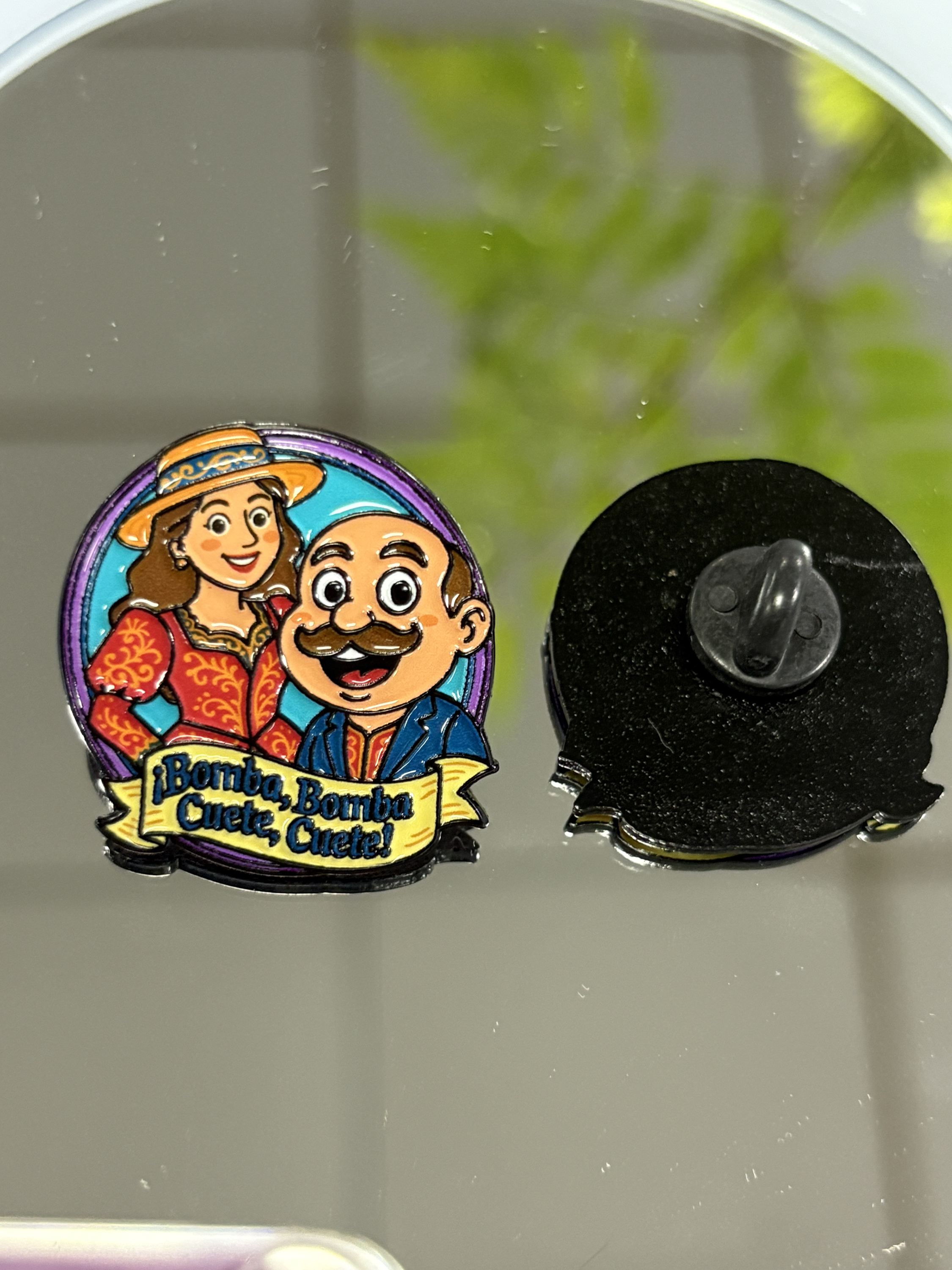 Pin esmaltado Cuete Cuete (gigantona)