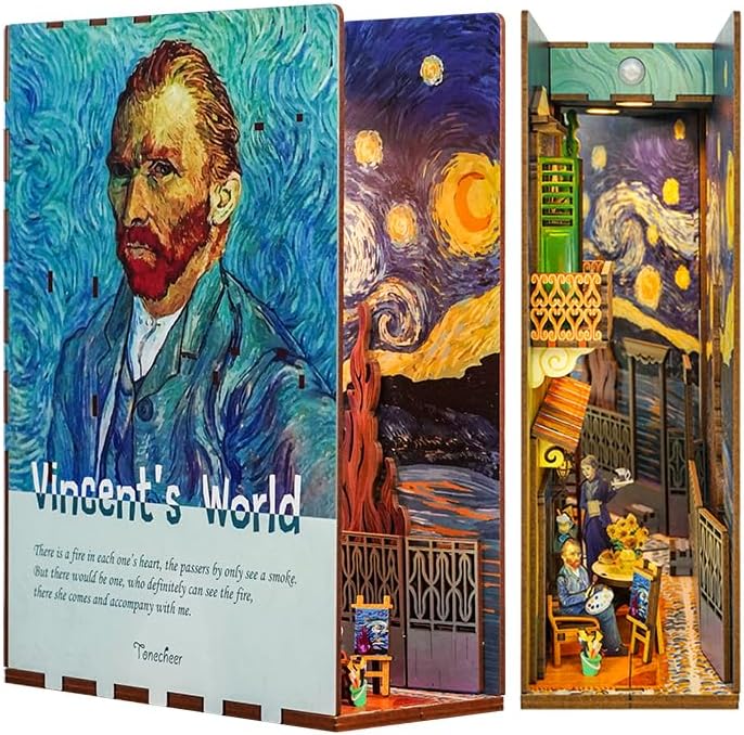 Book Nook - Vincent’s Bedroom